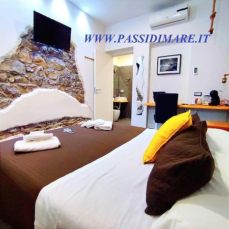 Passi Di Mare Rooms Giardini Naxos Exterior photo